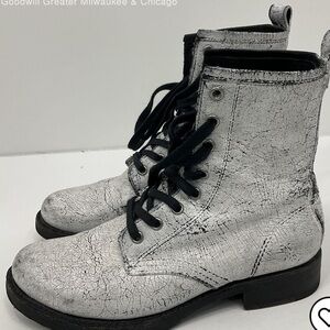 RARE Frye Veronica Women's White Crackle Lace-Up Combat/Moto Boot